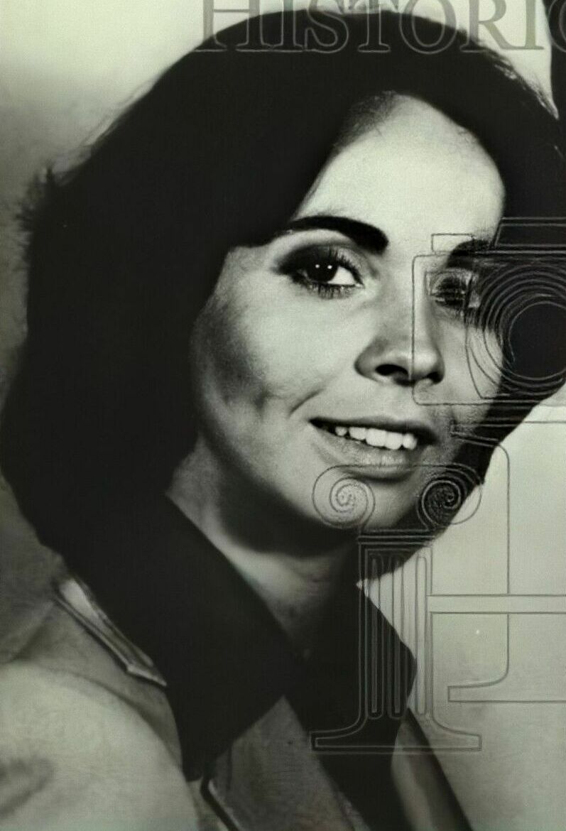 Adelina Santacruz