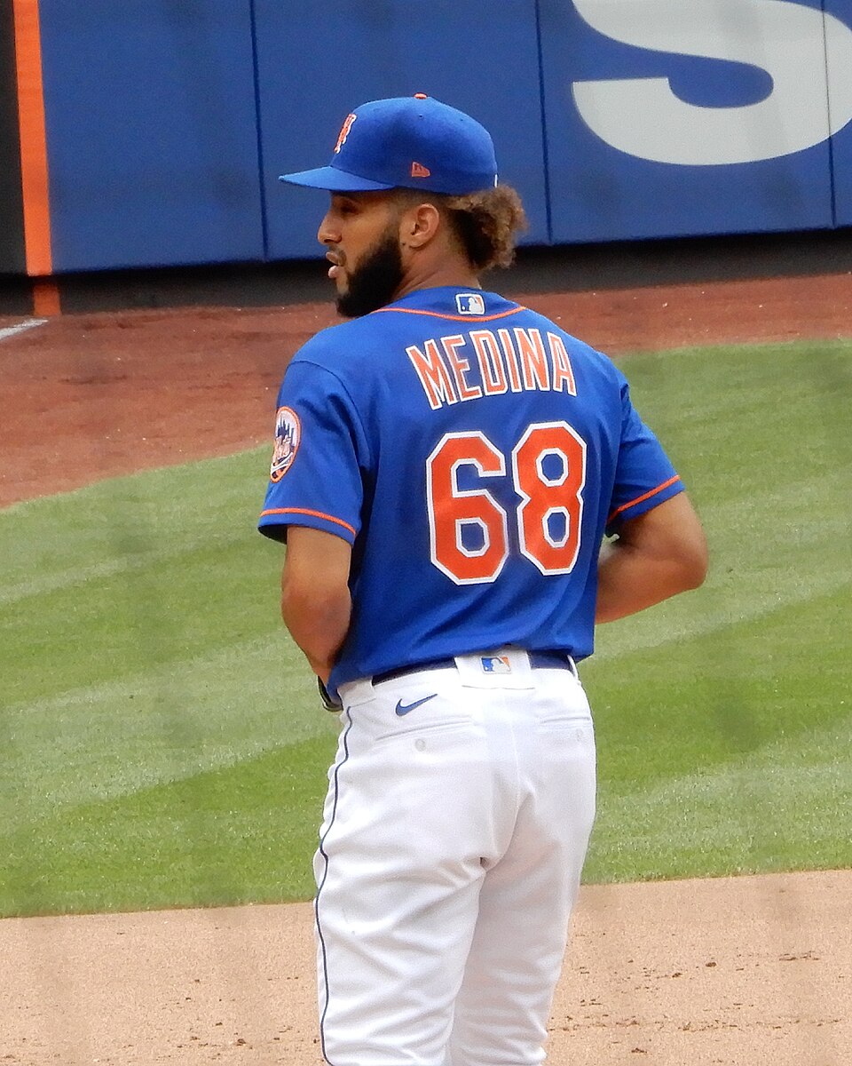 Adonis Medina