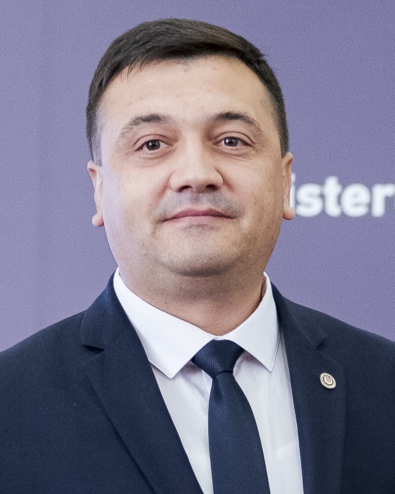 Adrian Efros