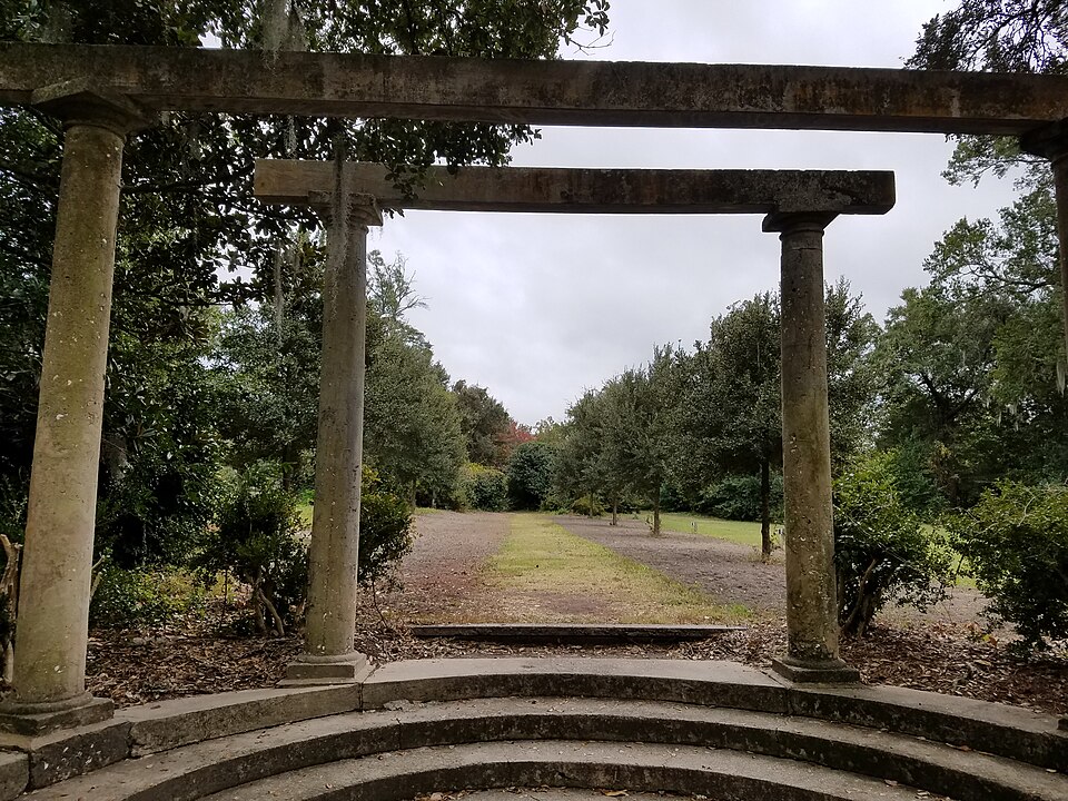 Airlie Green