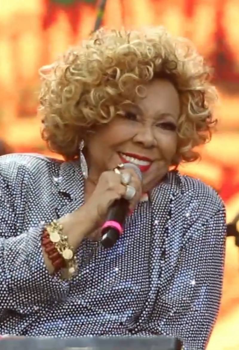 Alcione Marrom