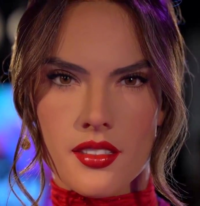 Alesandra Ambrosio