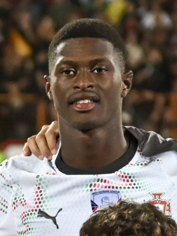 Alexandre Tavares