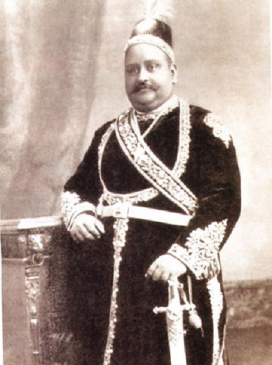 Alima Khan
