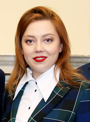 Alona Shkrum