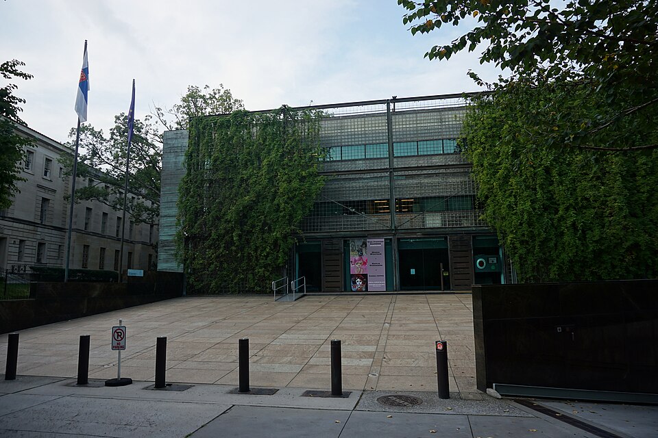 Ambasada României la Teheran