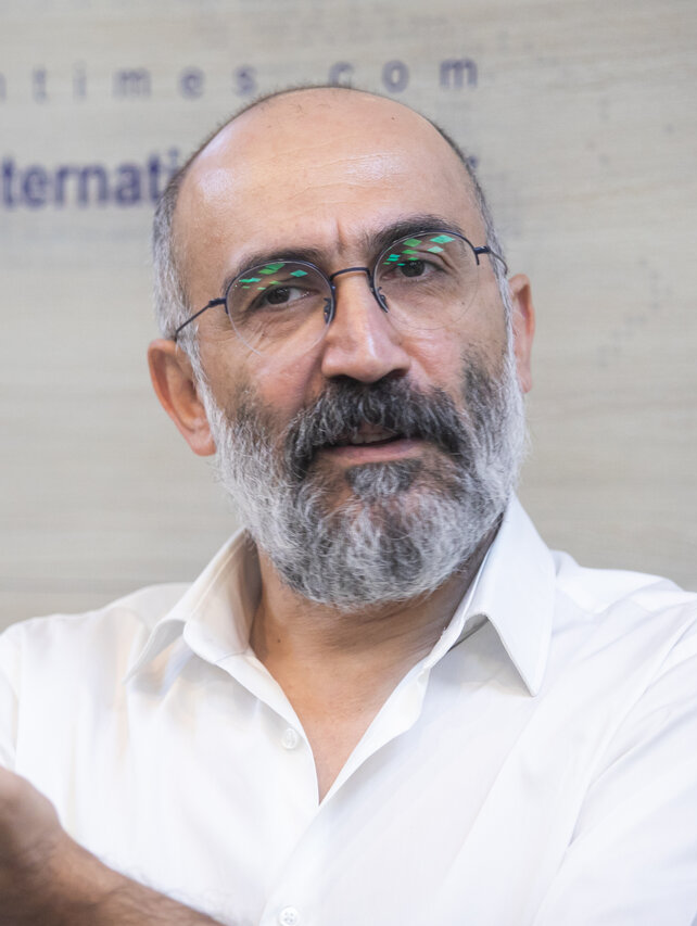 Amin Entezari