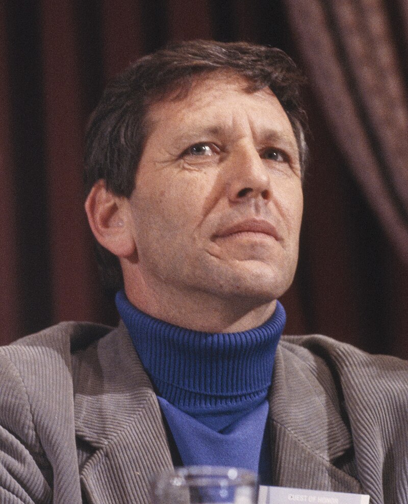 Amos Zohar