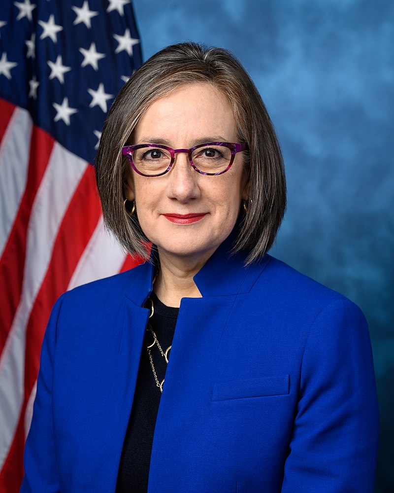 Andrea Salinas