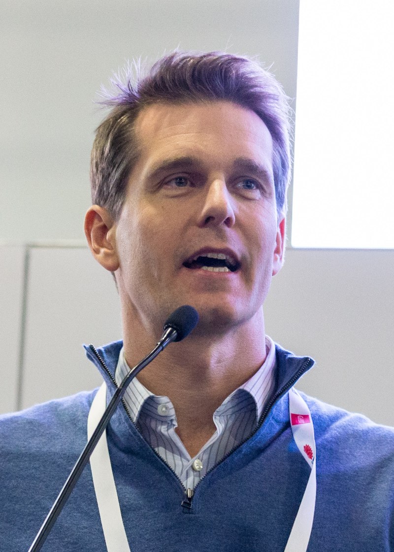 Andrew Charlton