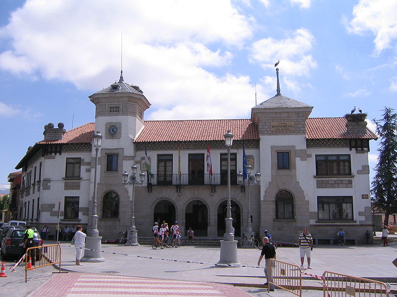 Ángeles Espinar