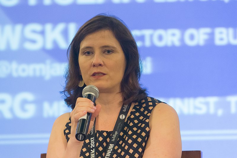 Angie Holan