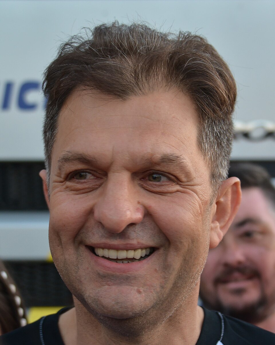 Aníbal L.