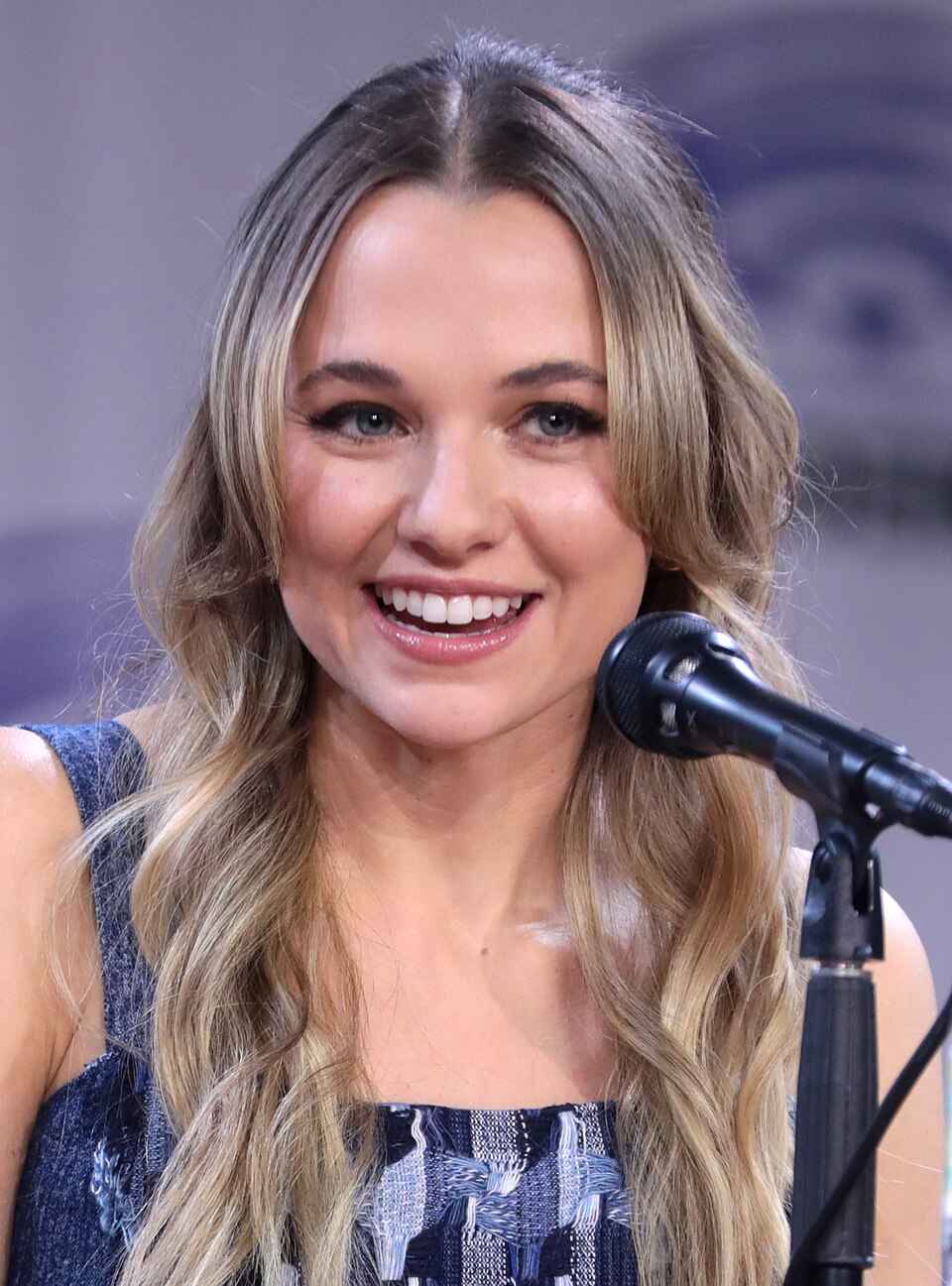 Annabelle Knight