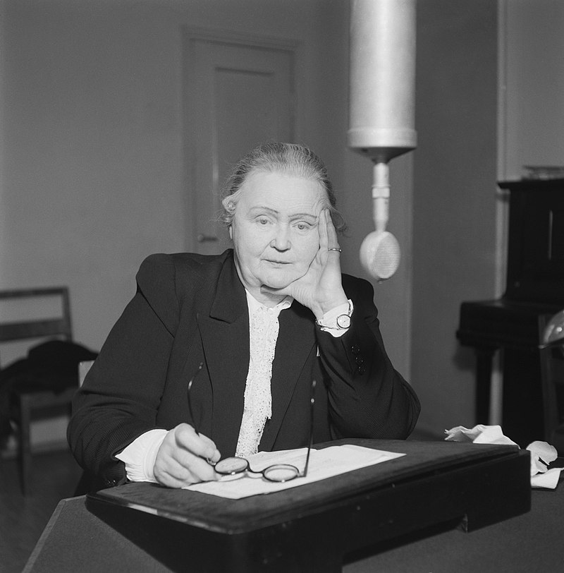 Anneli Saro