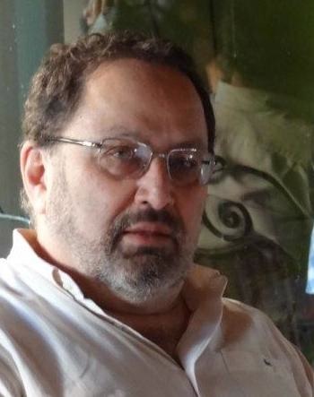 Antonio Ayales