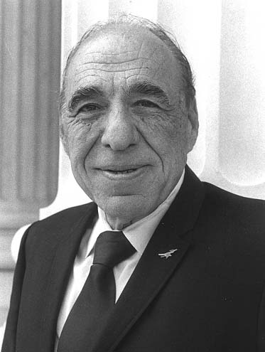 Antonio E. González