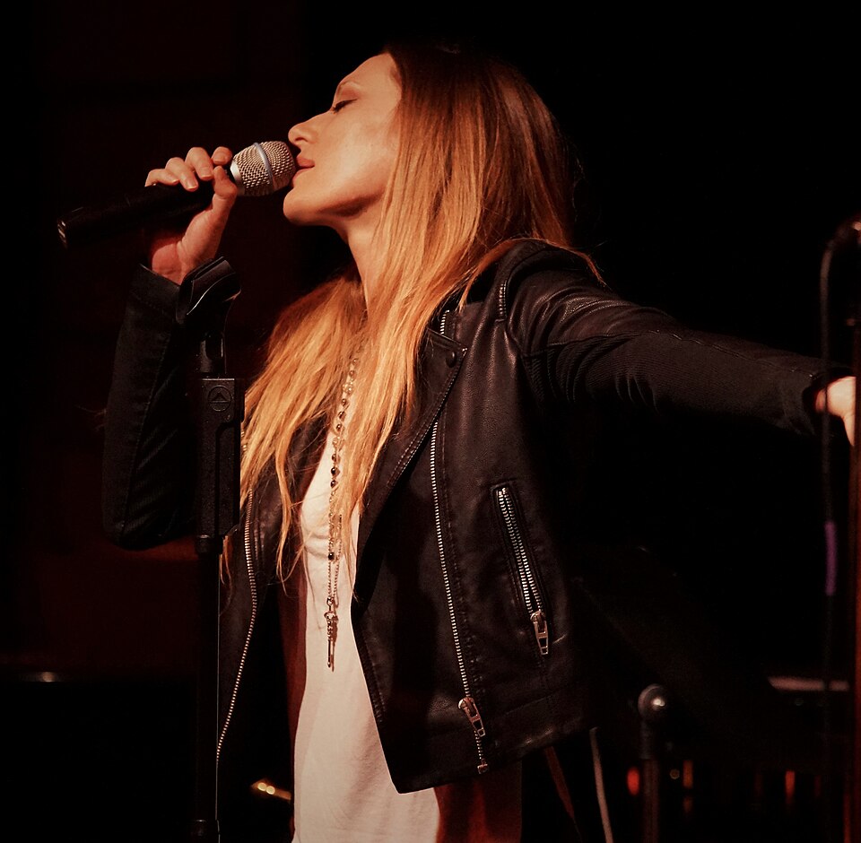 Ariana Mills