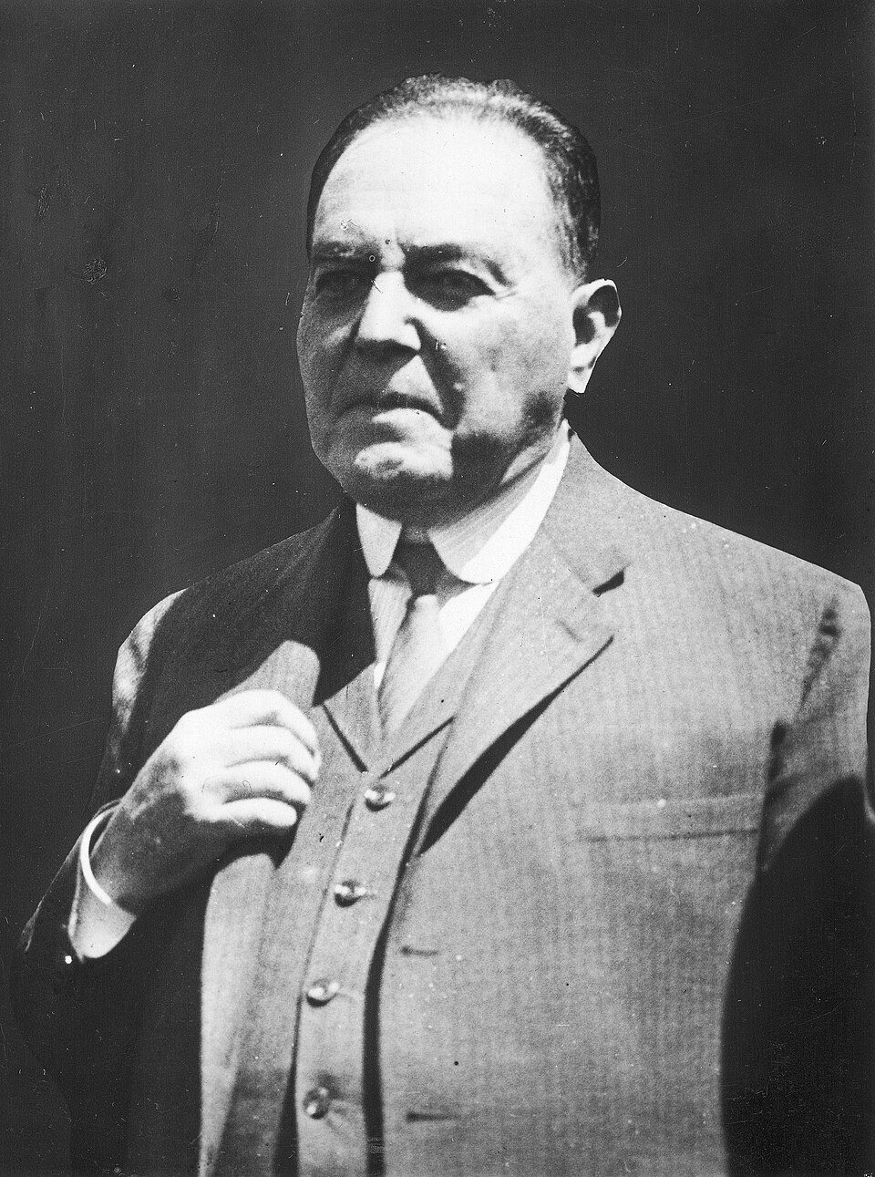 Arturo Saenz Luna
