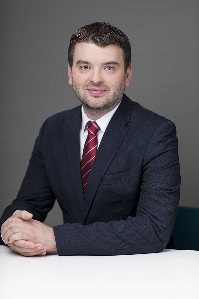 Ásmundur