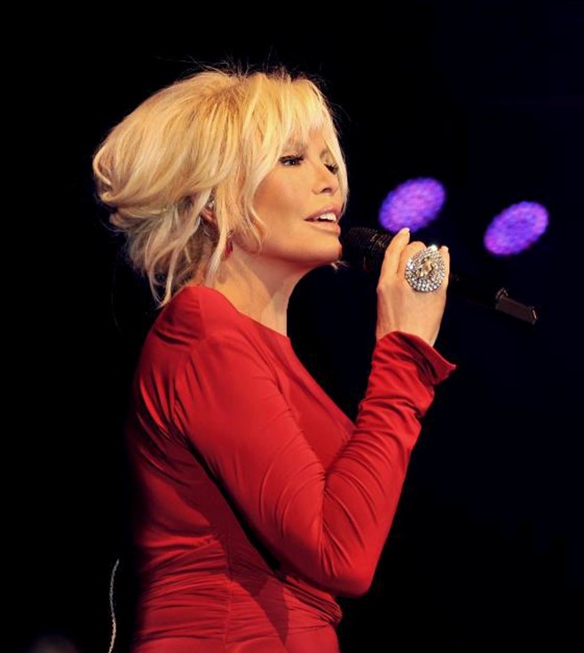 Ayse Ajda Pekkan