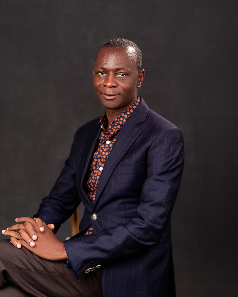 Azibaola Robert