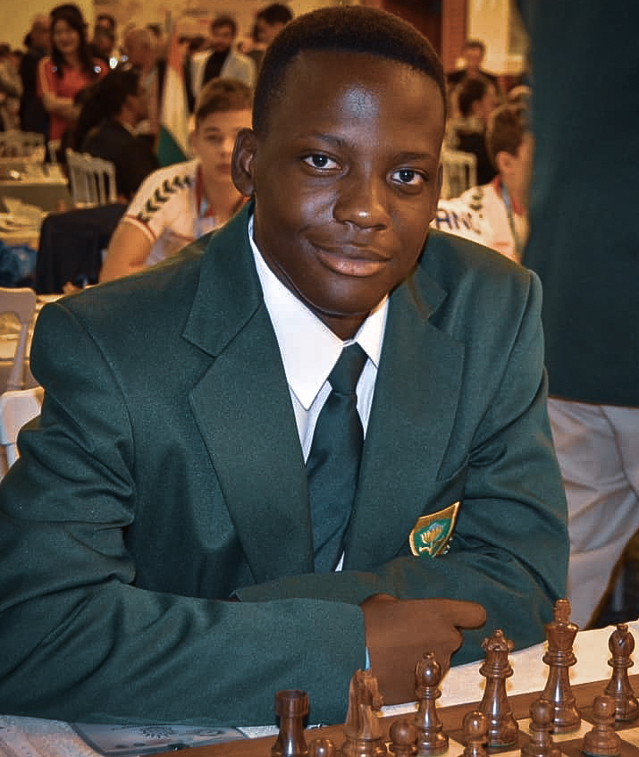 Banele Junior