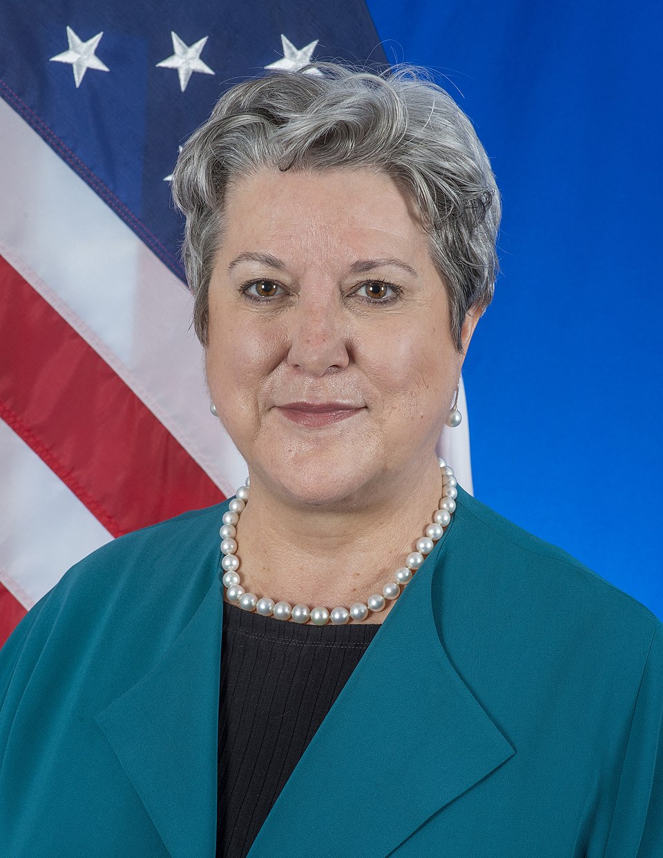 Beth Leonard