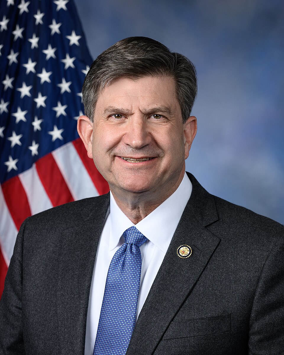 Bradley Schneider