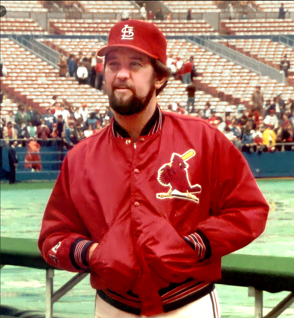 Bruce Pitchers