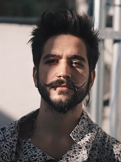 Camilo Flores
