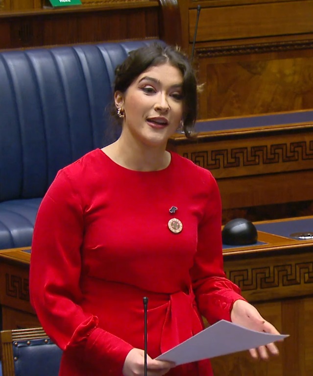 Cara Hunter