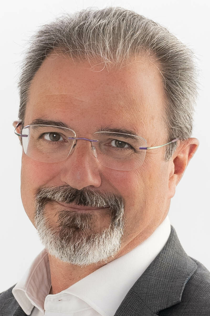 Carlos Flores Juberías