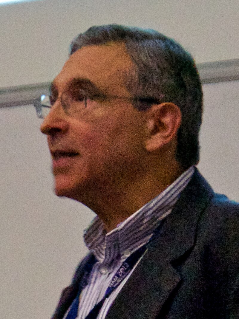 Carlos Frenk