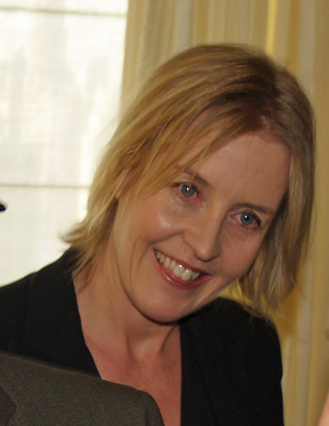 Caro Llewellyn
