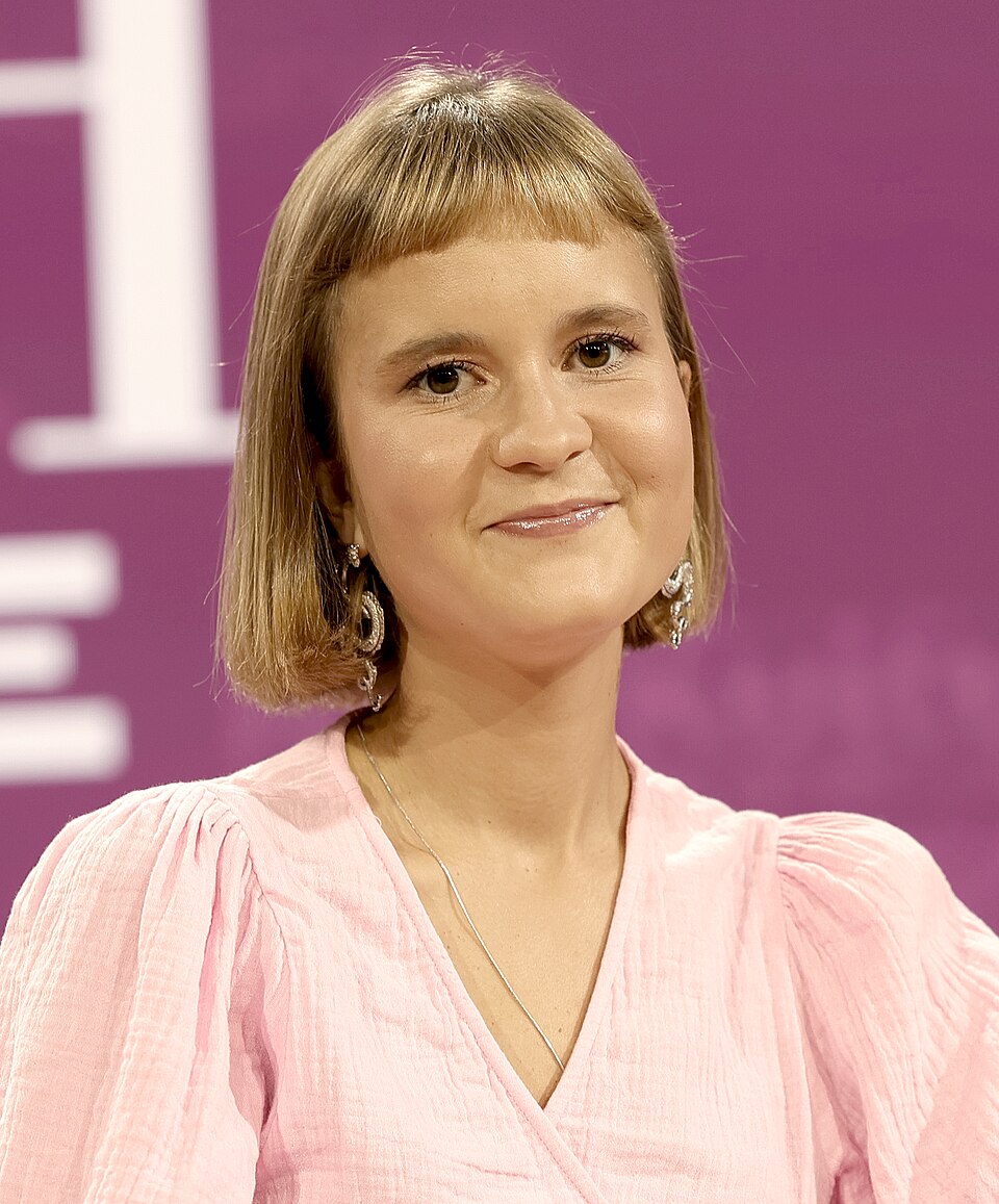 Caroline Wahl