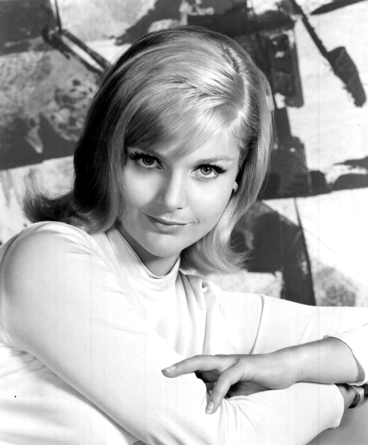 Carolyn Lee