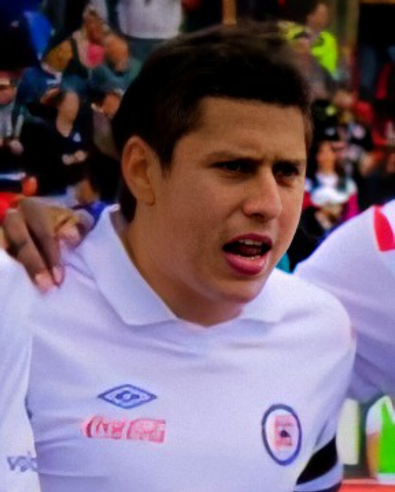 César Domínguez