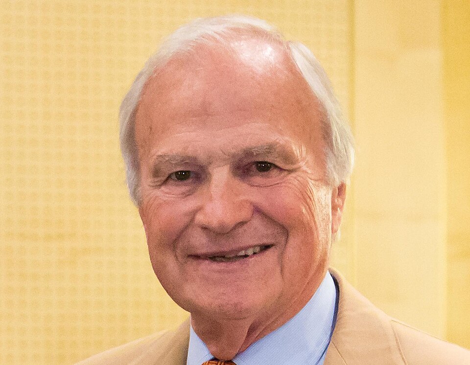 Claude Bebear