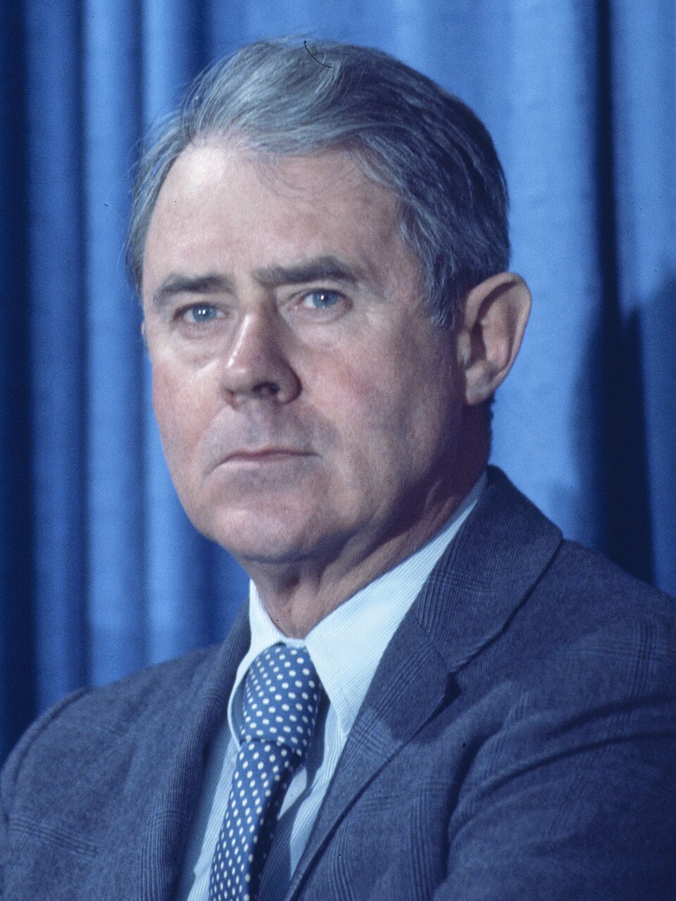 Cyrus R Vance