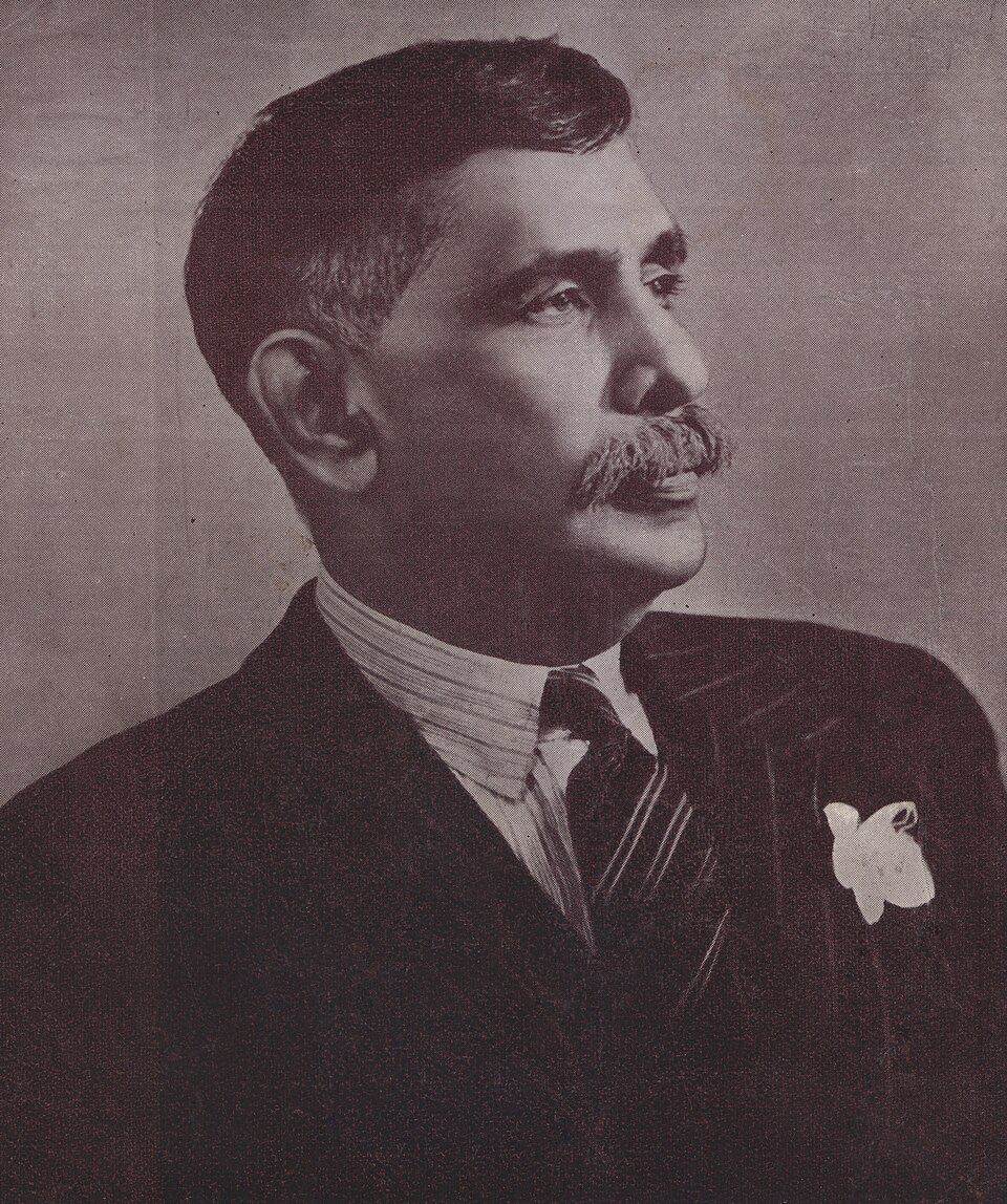 D L M Senanayake