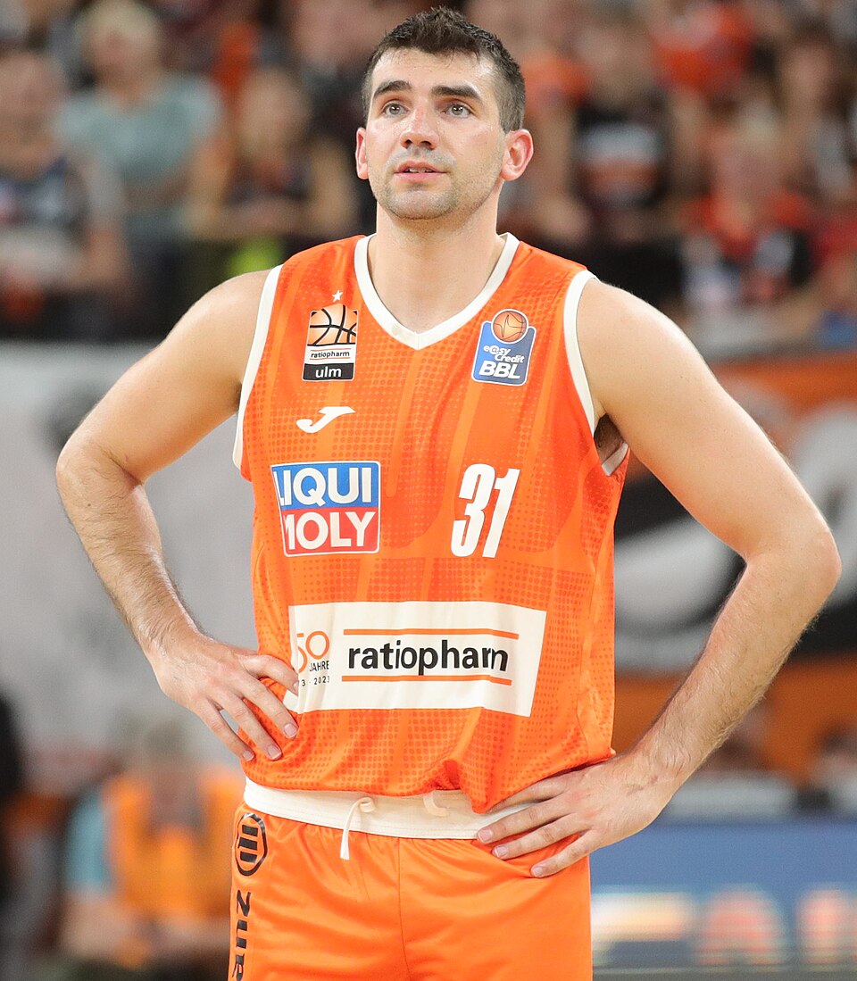 Dakota Mathias