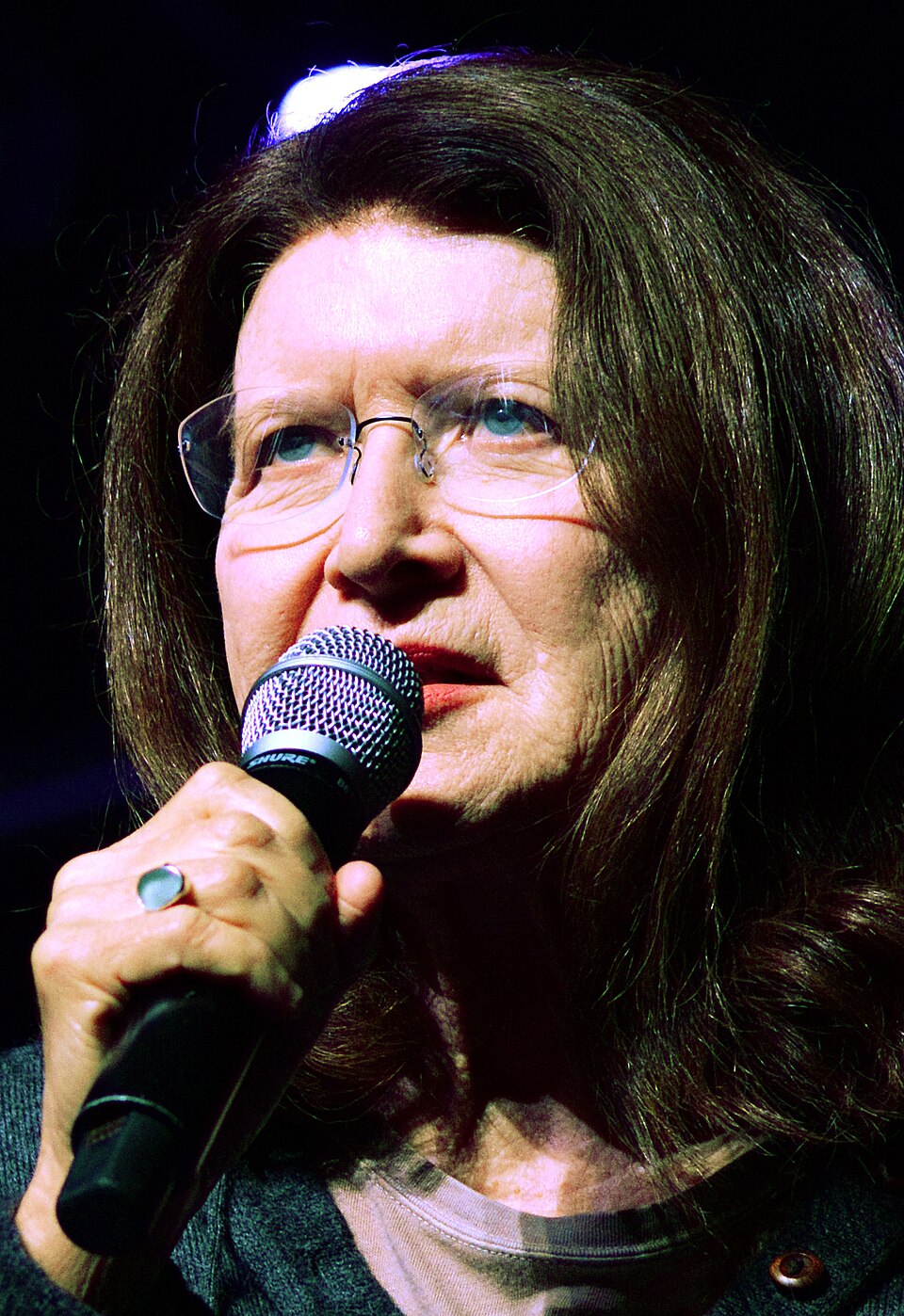 Deirdre English