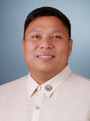 Dennis Hernandez