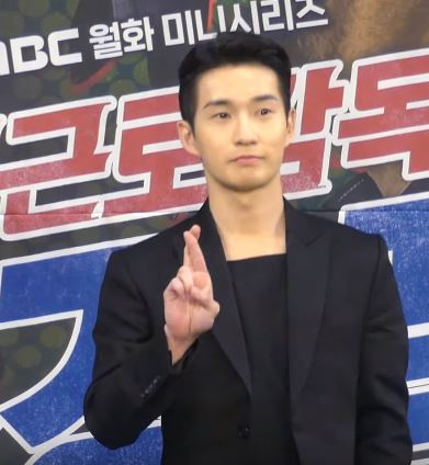 Deok-hwan Lee