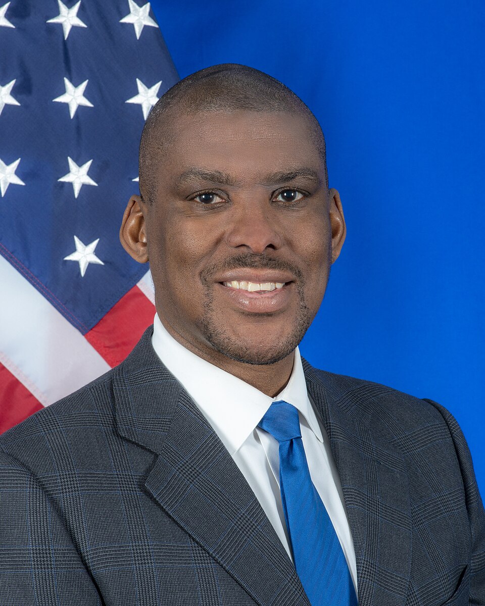 Dereck Hogan
