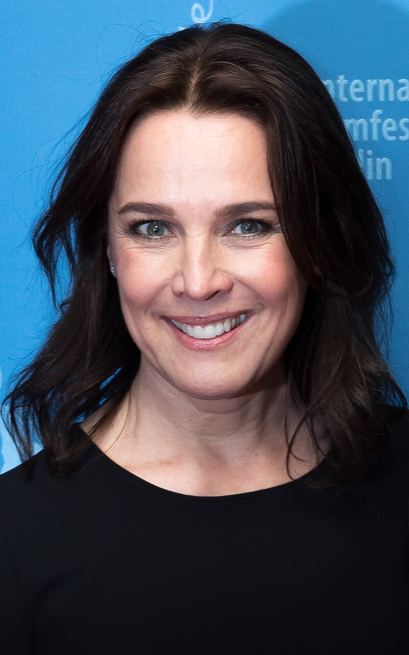 Desiree Bond