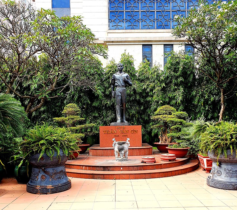 Diệp Thanh Tùng