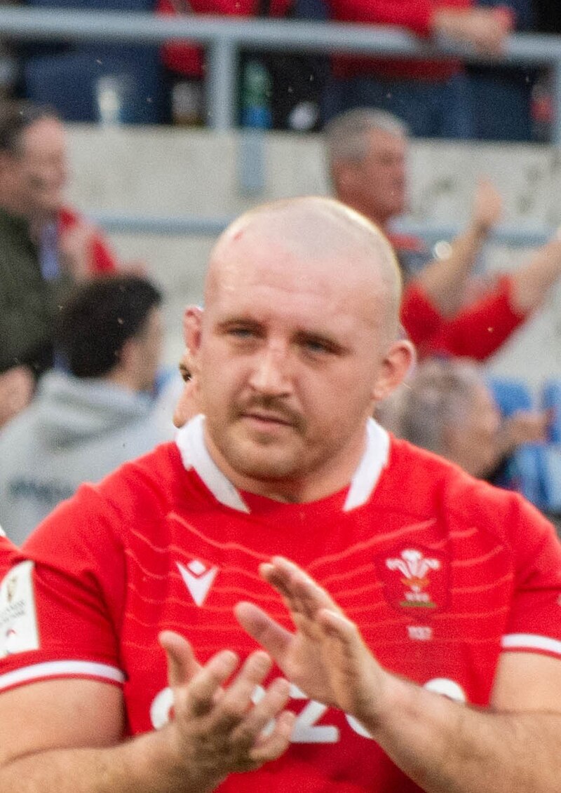 Dillon Lewis