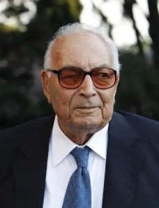 Doğan Yaşar